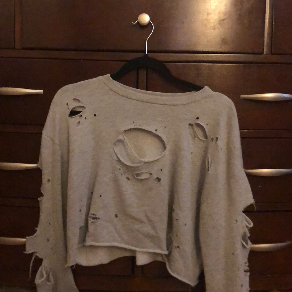 Long distressed cropped shirt